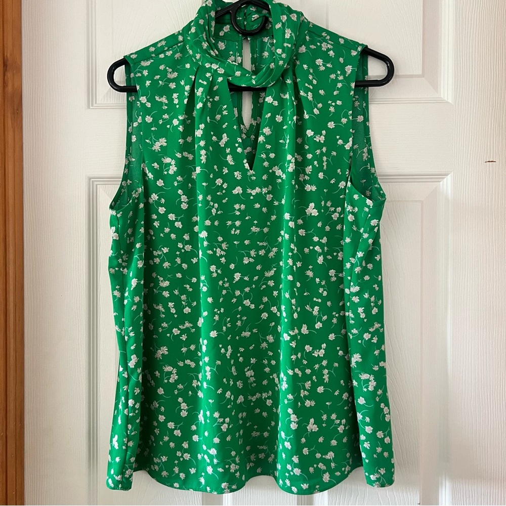 Sleeveless Halogen Blouse L